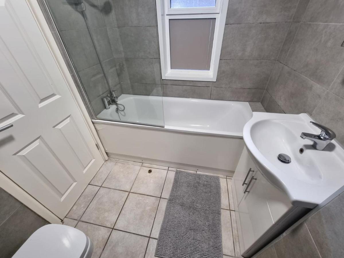 2 Bedroom Apartment In Kentish Town ロンドン エクステリア 写真